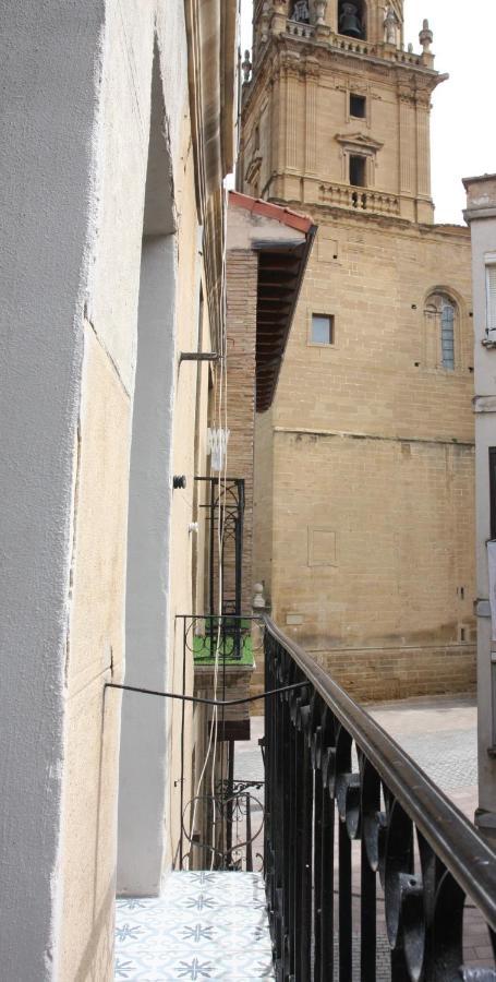 Edificio Privado Con Terraza Apartment Haro Exterior photo