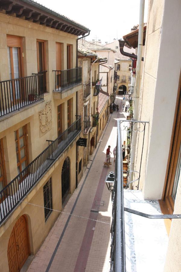 Edificio Privado Con Terraza Apartment Haro Exterior photo